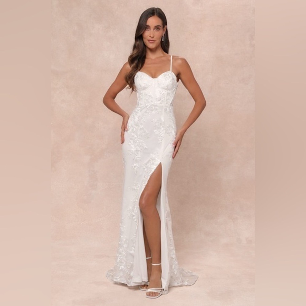 LULU’S ETHEREAL ELEGANCE EMBROIDERED LACE UP MAXI DRESS